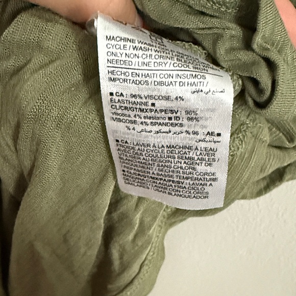 Old Navy Sage Green V-Neck Tee - Picture 3 of 4